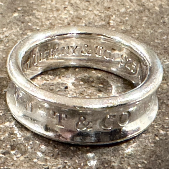 Tiffany & Co 1837 ring size 7 - Picture 6 of 8